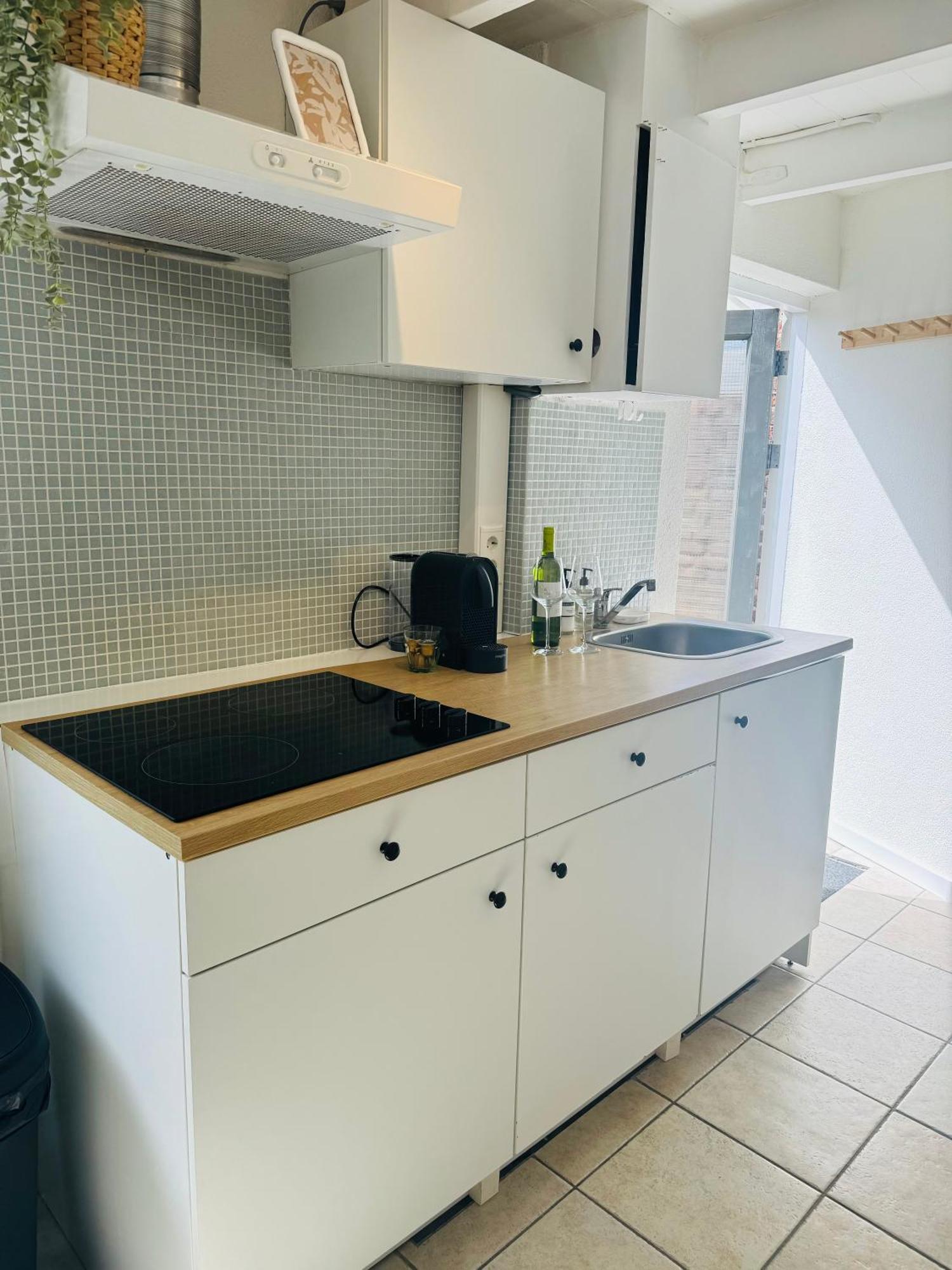 Апартаменты Hello Noordwijk - Tiny House Julianastraat 12 Экстерьер фото